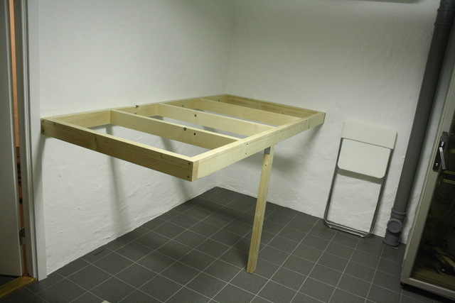 stolhylla1.jpg stolhylla1.jpg