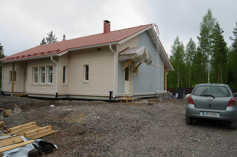 14304754172_9aa68198b0_c.jpg