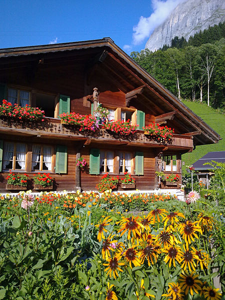 450px-Swiss_chalet.jpg