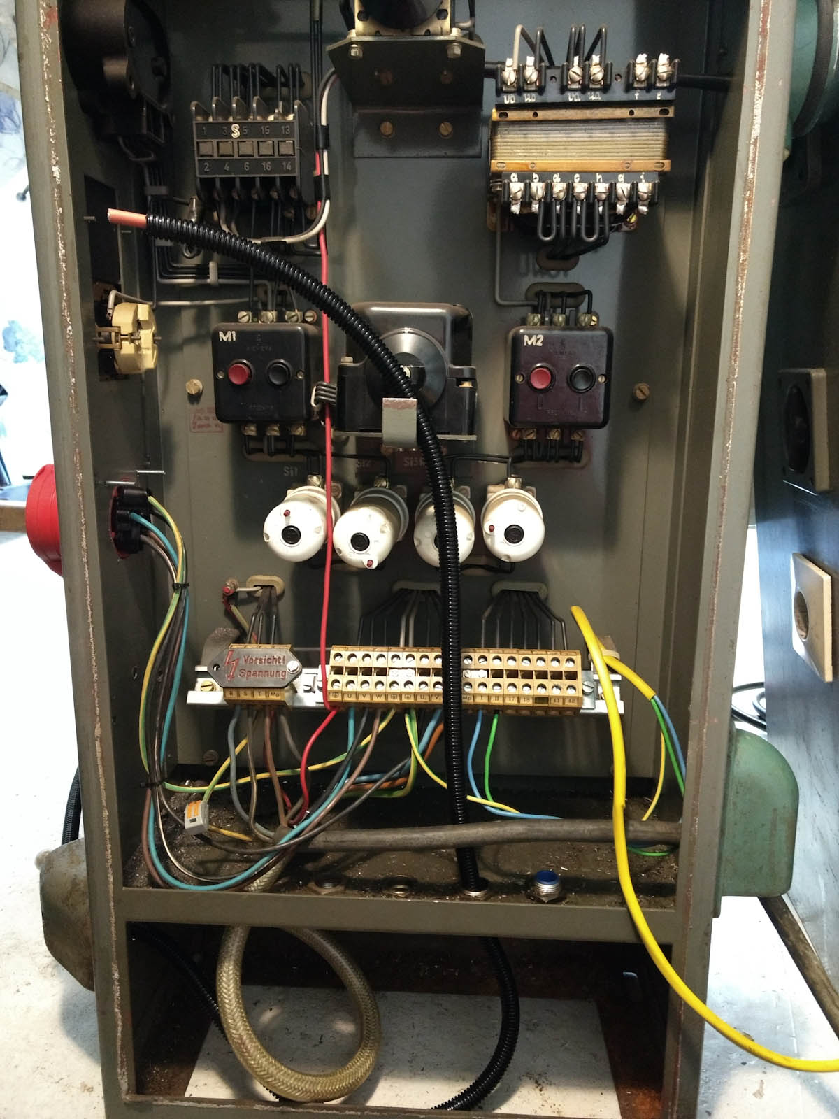 BKHPdGU.jpg BKHPdGU.jpg