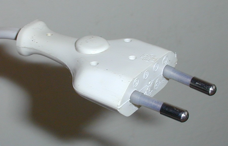 Europlug2.jpg Europlug2.jpg