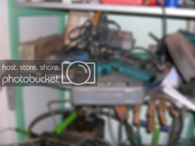 makita.jpg makita.jpg