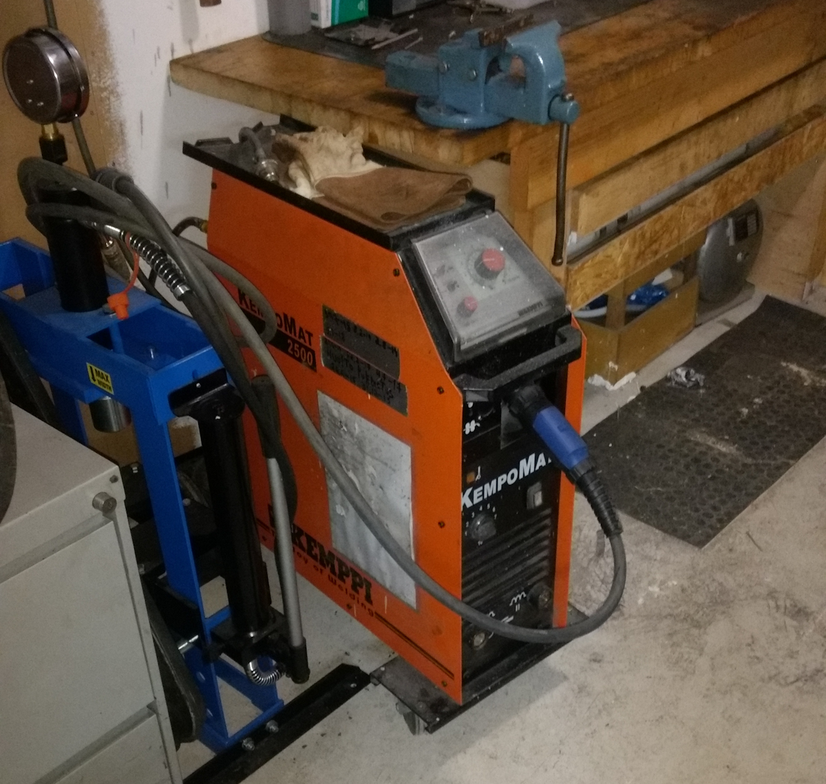 ipoU4TN.jpg ipoU4TN.jpg