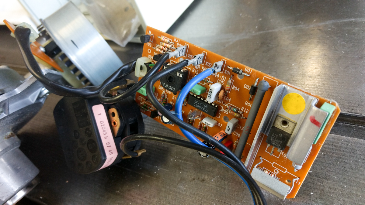 iu70YaX.jpg iu70YaX.jpg