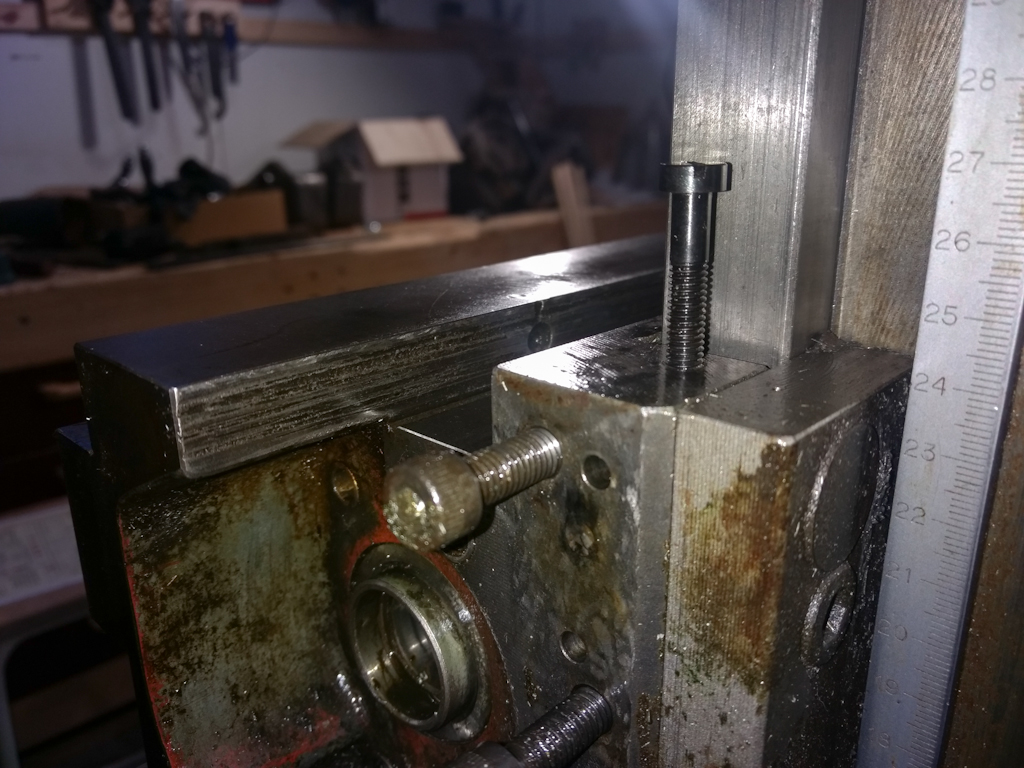 Sm2j738.jpg Sm2j738.jpg