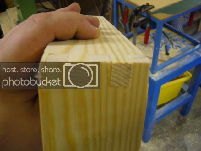 sinkfrsmall3.jpg sinkfrsmall3.jpg