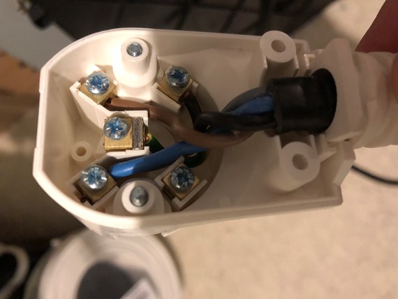 wlk380req3ypcucxbpwf0a.jpg