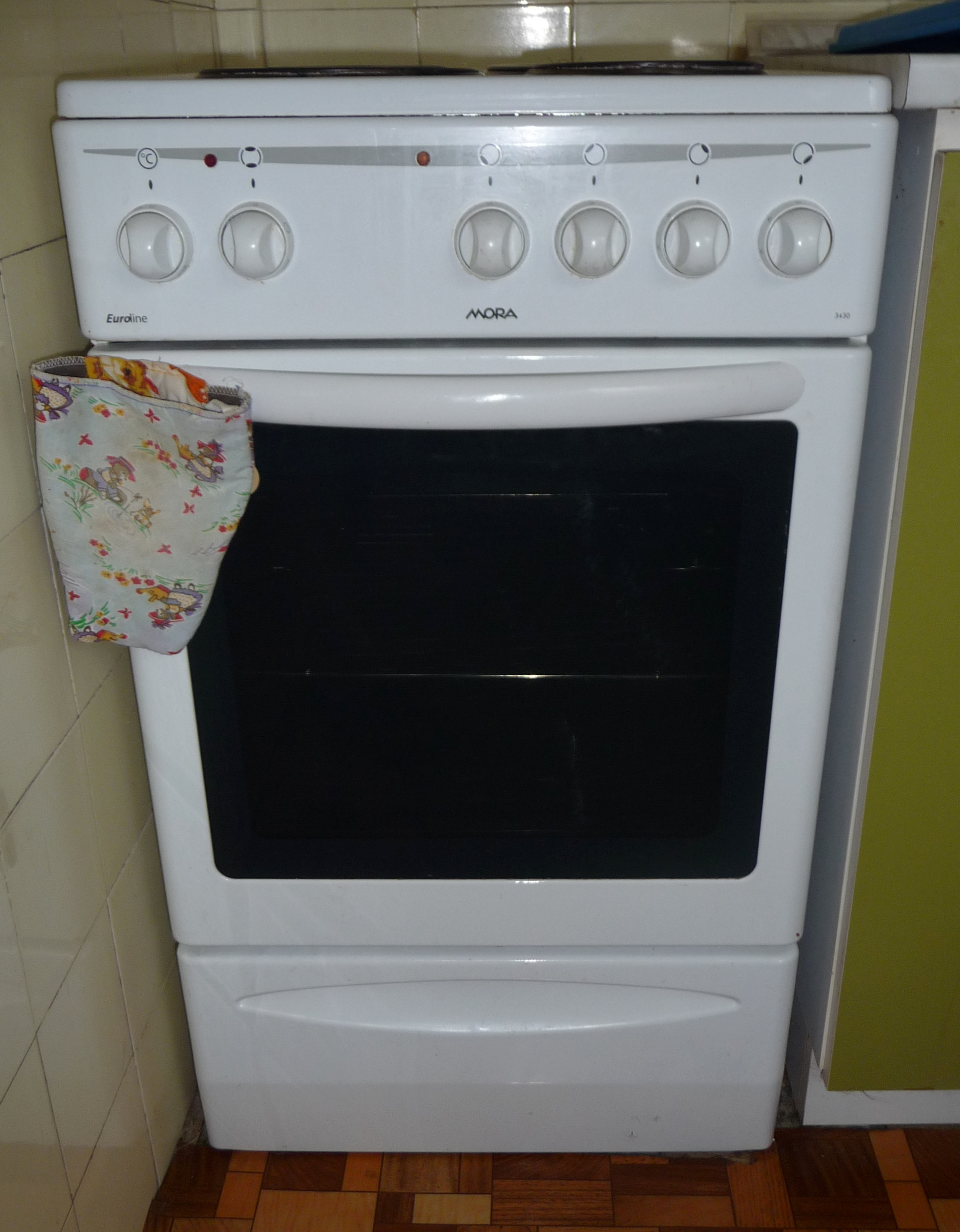 Electrical_stove_Mora_EUROLINE_3430_%281%29.jpg