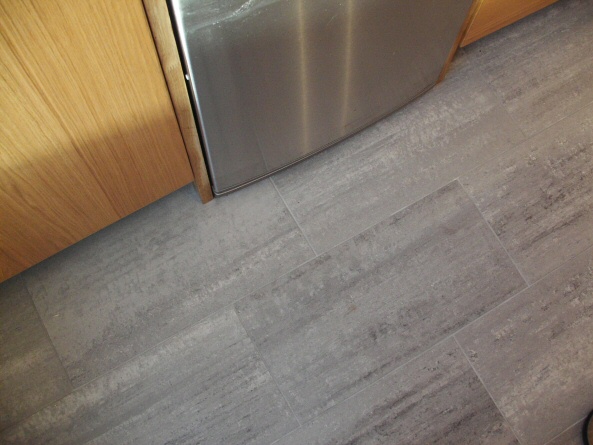kit_floor.jpg kit_floor.jpg