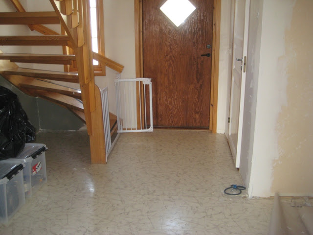 hall.jpg hall.jpg