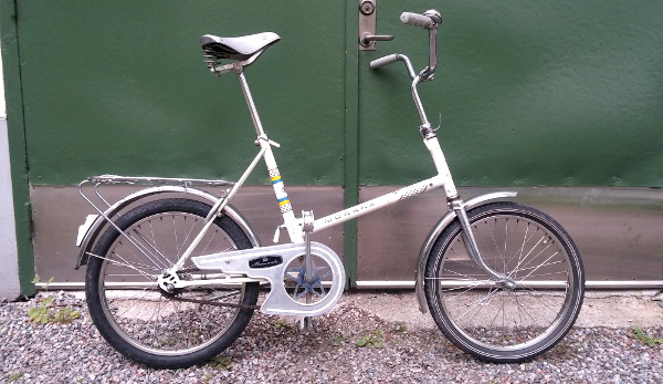 2015_minicykel_monark_side.jpg