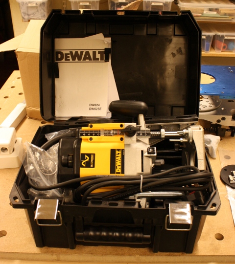 dewalt1.jpg