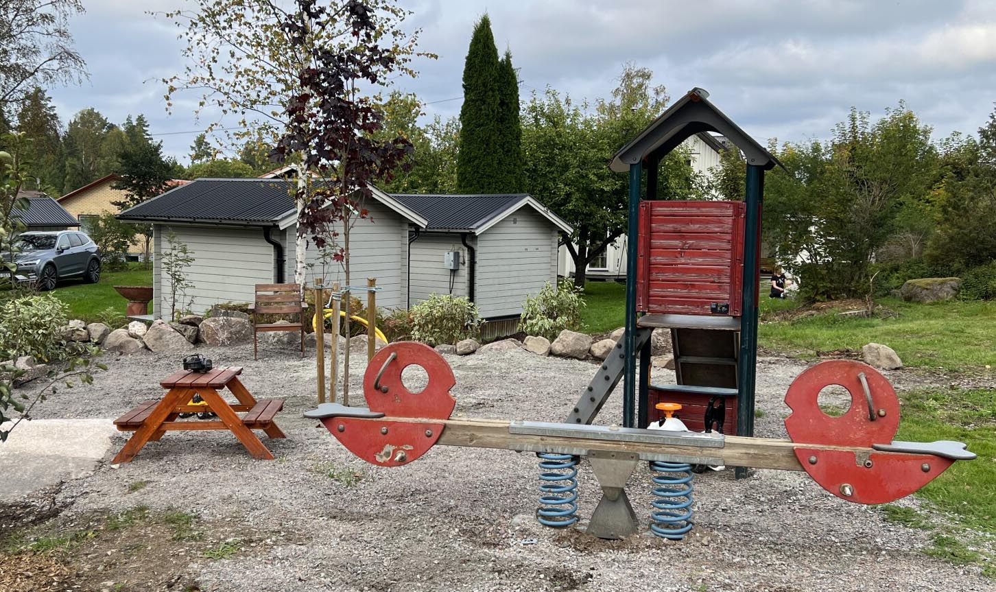 utformning-av-lekpark-f-r-barn-och-vuxna-byggahus-se