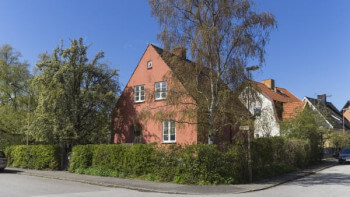 Priserna på hus fortsätter spikrakt uppåt