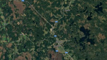 Byggföretag monterade bärande väggar buktande och oförankrade