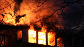 Kommun låter byborna stå för brandmännens föroreningar