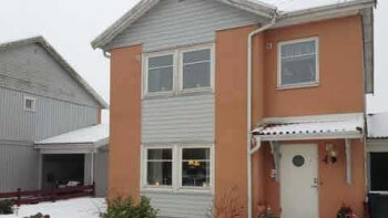 Fler husägare får ersättning för enstegstätad putsfasad