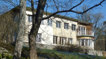 Kunglig renovering godkänd