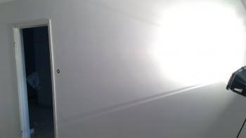 Sprickor i väggarna efter byggföretagets slarviga underarbete