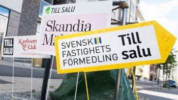Färre mäklare och något färre anmälningar