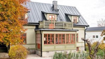 Vackert byggnadsvårdade Villa Sachs i Djursholm