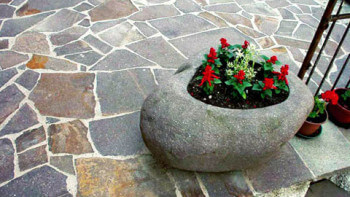 Vackrare trädgård med marksten