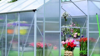 Får häva köp när växthus gav vika i kraftig storm 