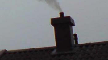 Grannar ovänner över vedeldning