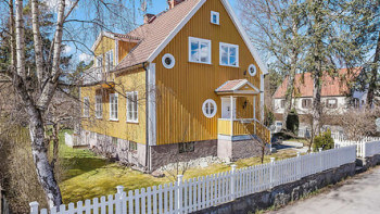Hushållen: Bostadspriserna upp med 10 procent till 2020