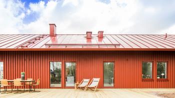 Villa Vallmo i kanten av björkskogen