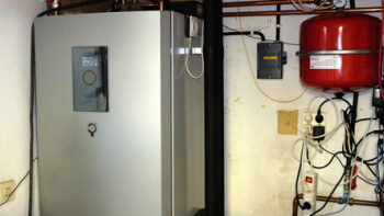 Värmepumpsbedragare härjar i södra Sverige