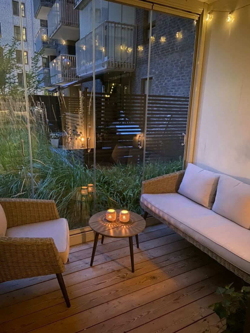 Inglasad altan inredd till uterum