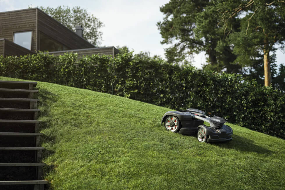 Husqvarna Automower 435X AWD Nera