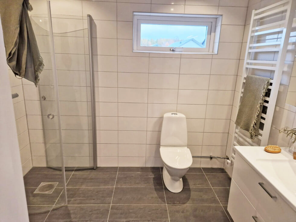 smålandsvillan villa kalmar visningshus badrum dusch visningshus
