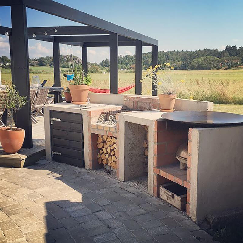 Utekök i betong och tegel
