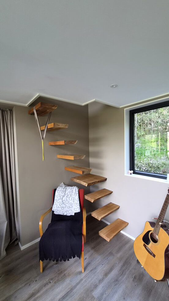 trappa byggd i huset