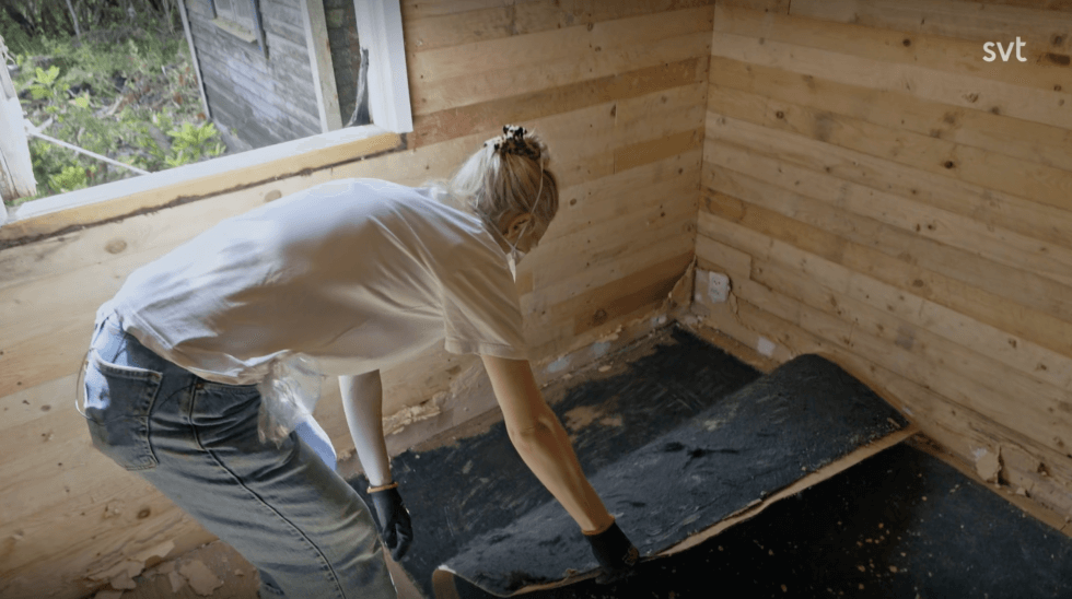 Sara letar efter asbet