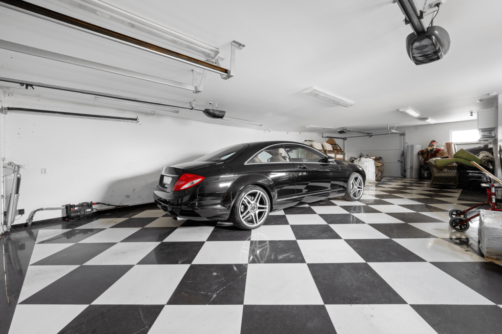 Garage vid Villa Mi