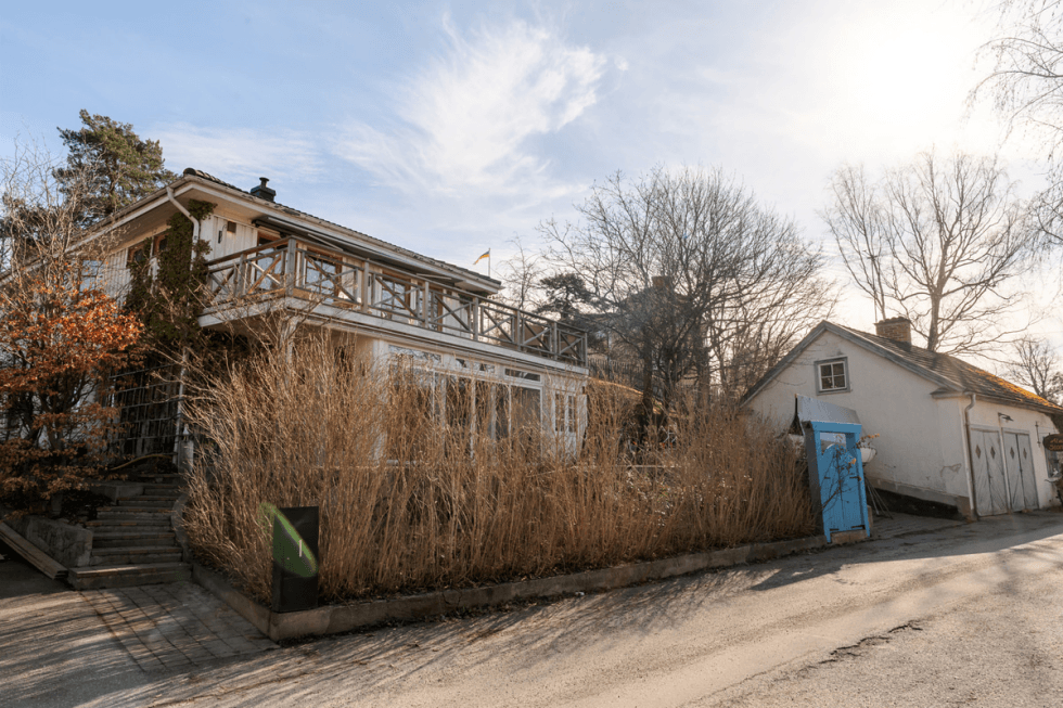 Garage och ateljé