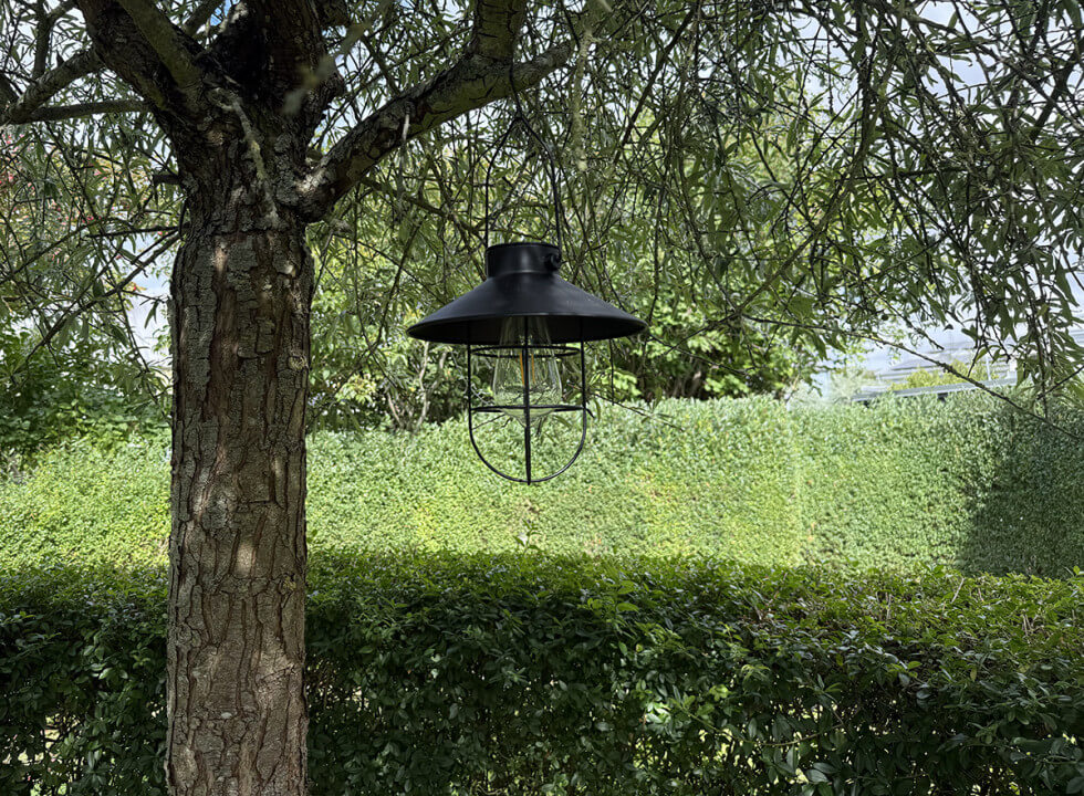 Anslut solcellslykta från Jula