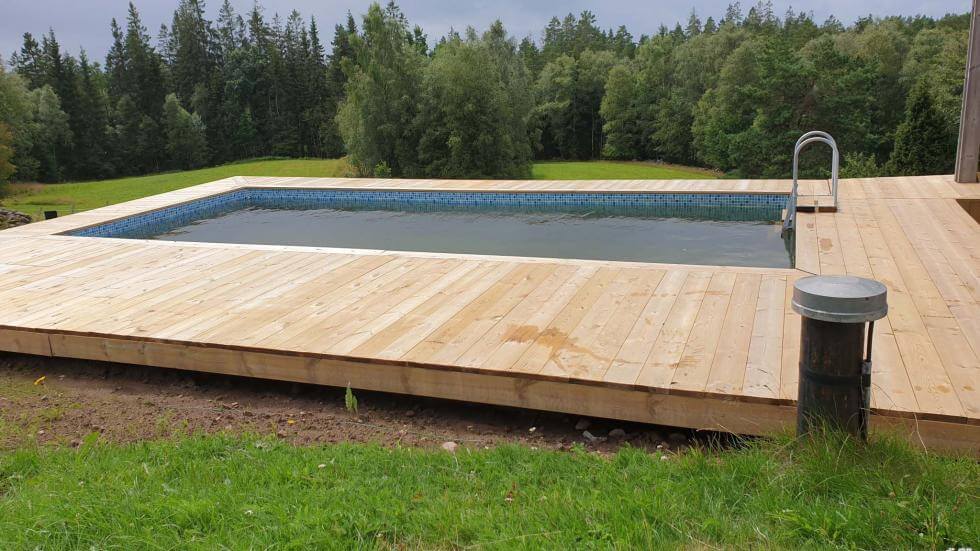 Jan-Olov byggde en pool själv för bara 50 000 kr. Här berättar han hur han lyckades med konststycket.