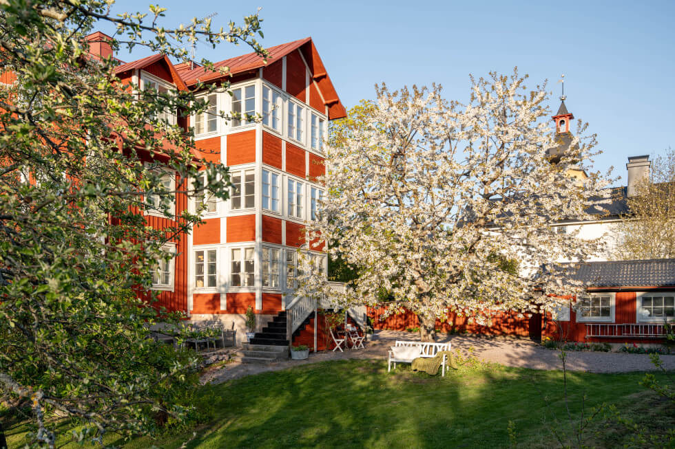 Fredagshuset: 1700-talspärlan vid Löwenströmska trädgården i Vaxholm