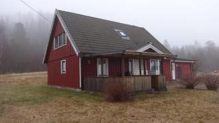 Skillnaden mellan att sälja med mäklare och via Kronofogden