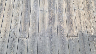 Har vi använt fel rengöring till trädäcket?