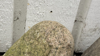 Grannens snickare skruvat i vårt garage