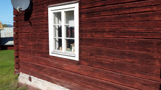 Kommunalrådet köpte dement kvinnas hus medan sonen låg nedsövd