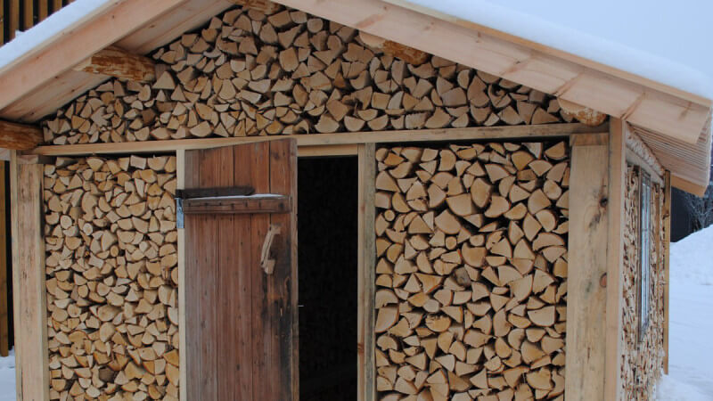 Bygg och inred med ved