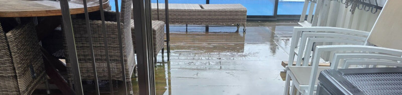 Vilket av dessa sätt är bäst för att fixa altan med felvända plankor